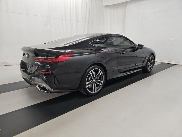 2022 BMW 8 Series 840i