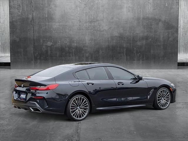 2022 BMW 8 Series 840i