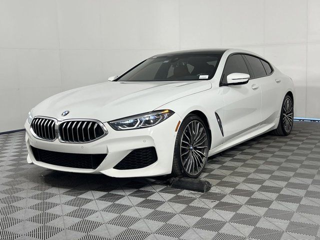 2022 BMW 8 Series 840i