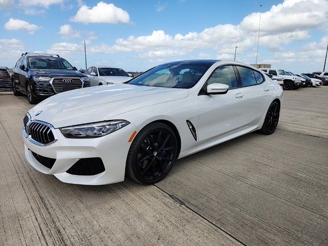 2022 BMW 8 Series 840i