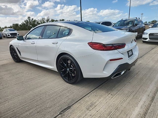 2022 BMW 8 Series 840i