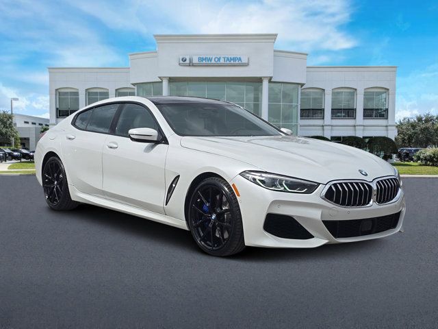 2022 BMW 8 Series 840i