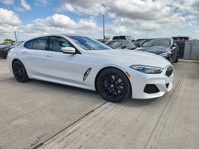 2022 BMW 8 Series 840i