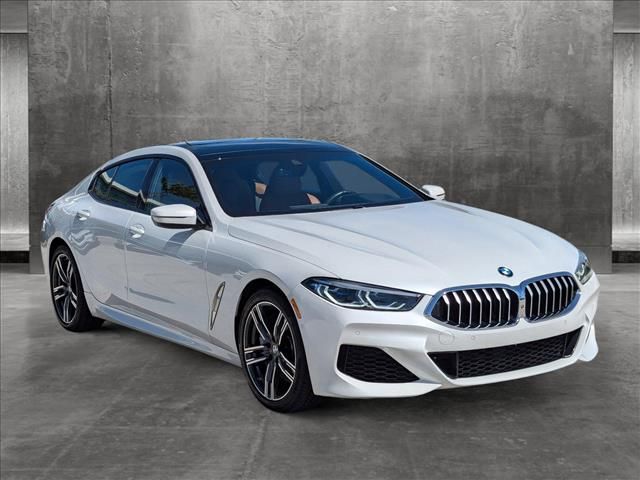 2022 BMW 8 Series 840i