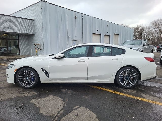 2022 BMW 8 Series 840i