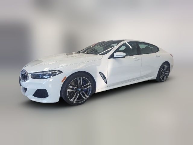 2022 BMW 8 Series 840i