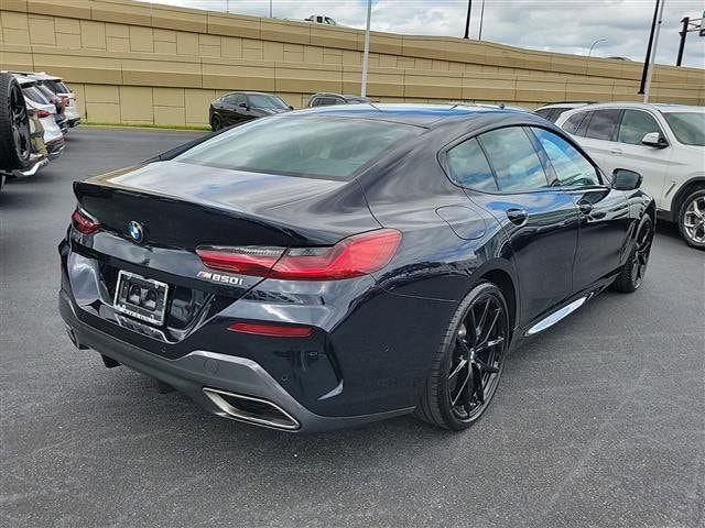 2022 BMW 8 Series M850i