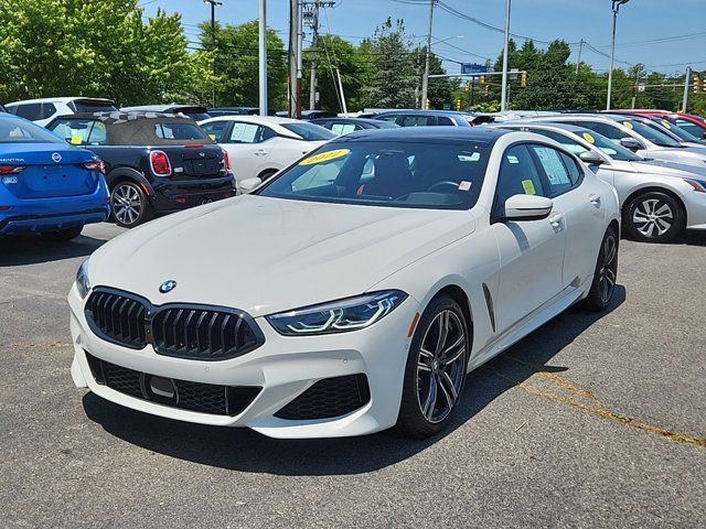 2022 BMW 8 Series M850i