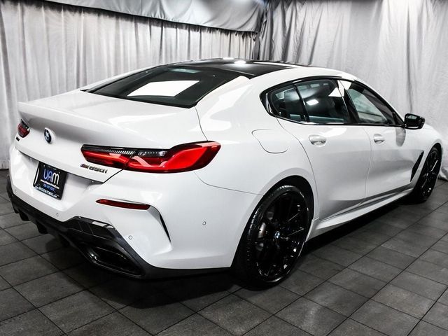 2022 BMW 8 Series M850i