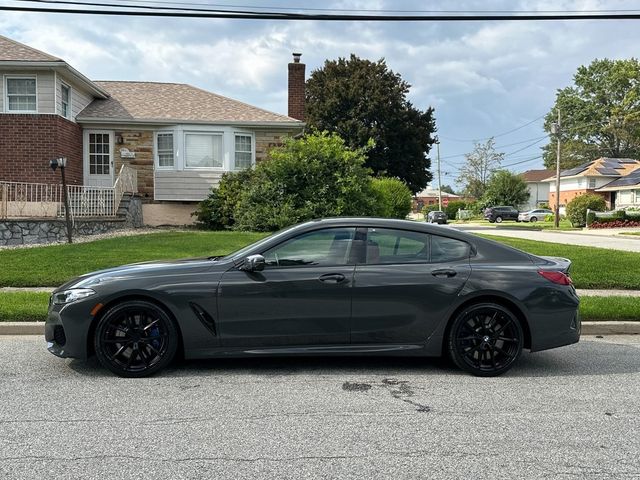 2022 BMW 8 Series M850i