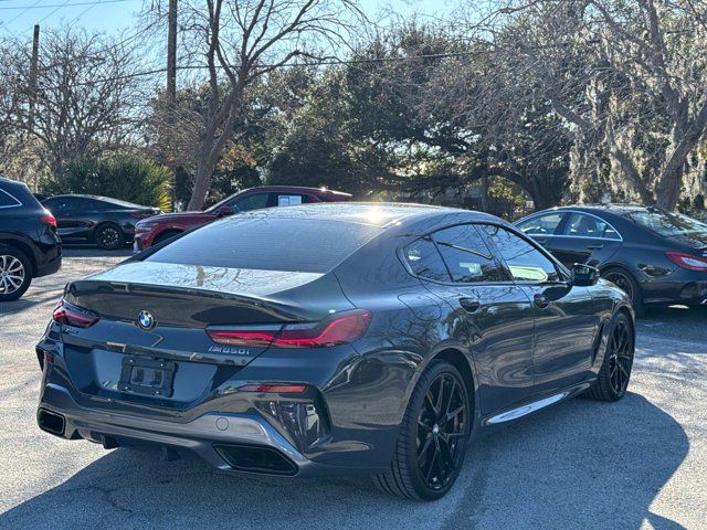 2022 BMW 8 Series M850i