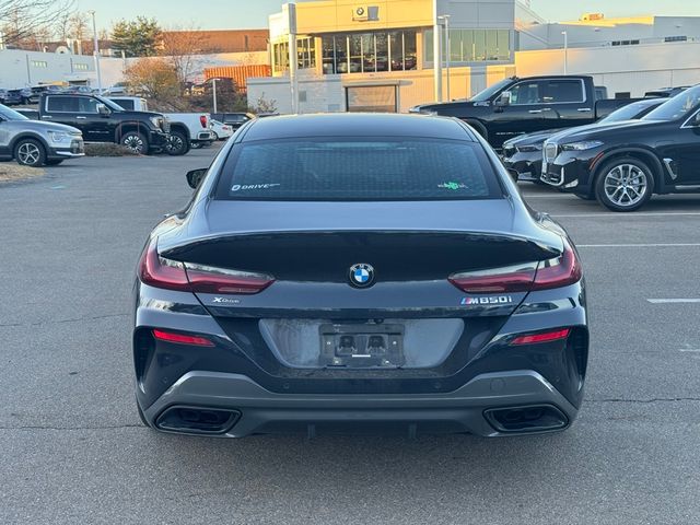 2022 BMW 8 Series M850i