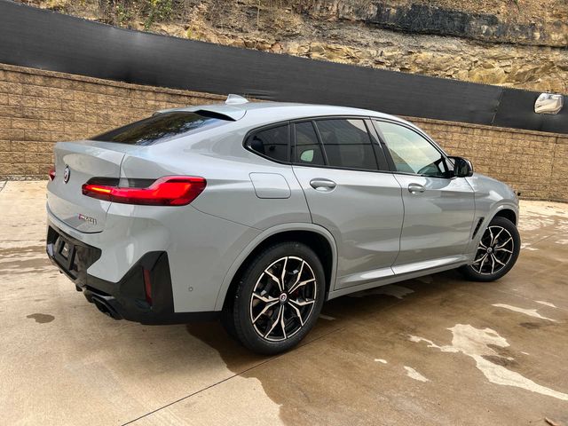 2022 BMW X4 M40i