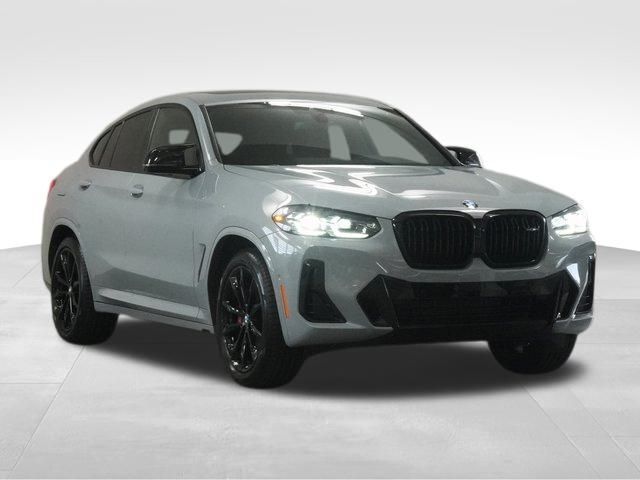 2022 BMW X4 M40i