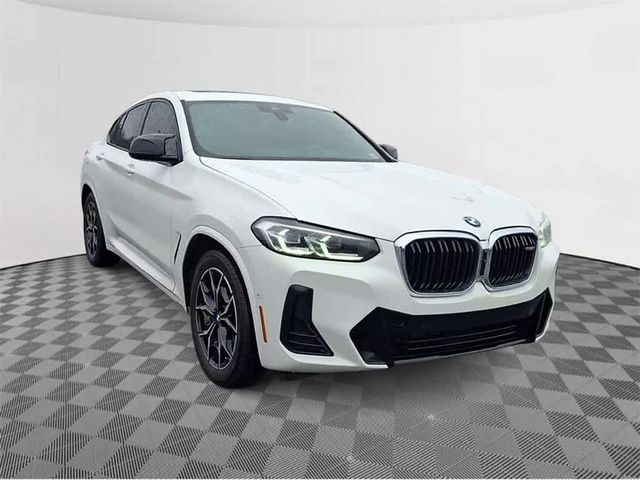 2022 BMW X4 M40i