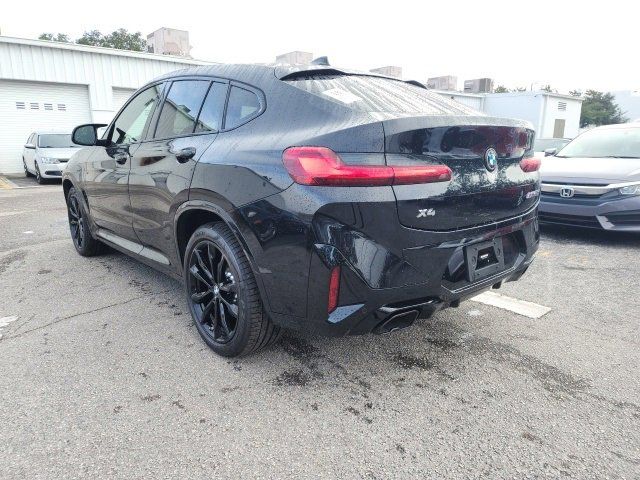 2022 BMW X4 M40i