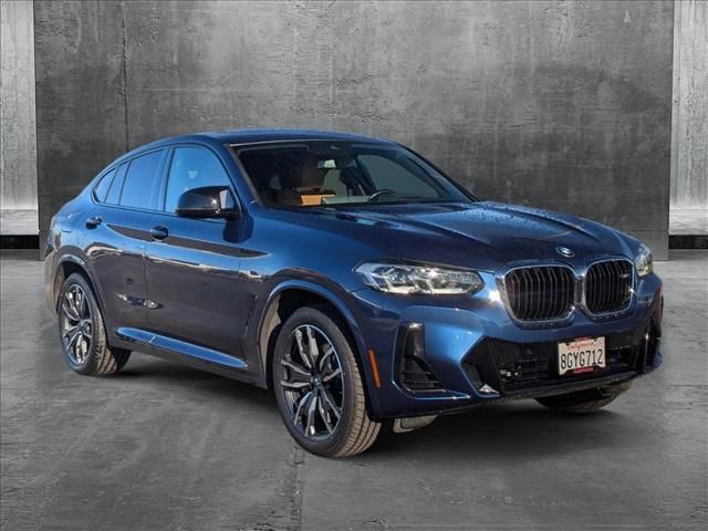 2022 BMW X4 M40i