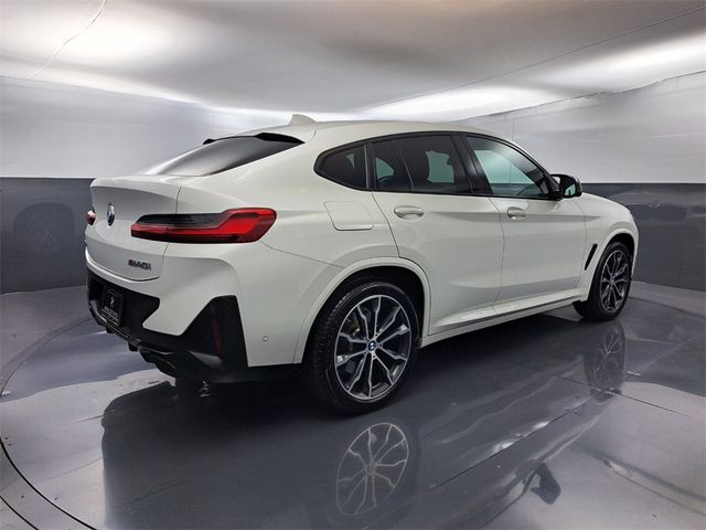 2022 BMW X4 M40i