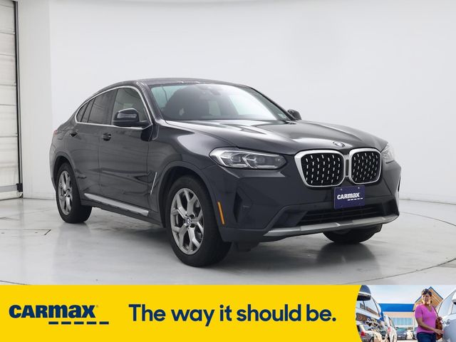 2022 BMW X4 xDrive30i