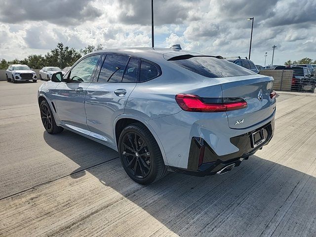 2022 BMW X4 xDrive30i