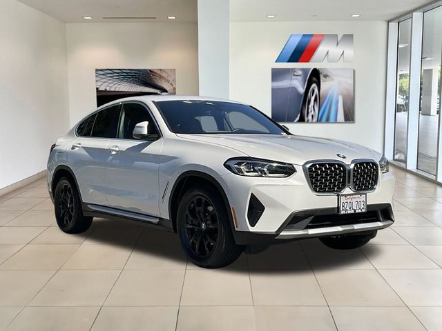 2022 BMW X4 xDrive30i