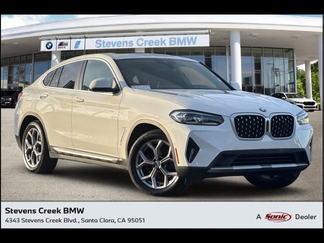 2022 BMW X4 xDrive30i