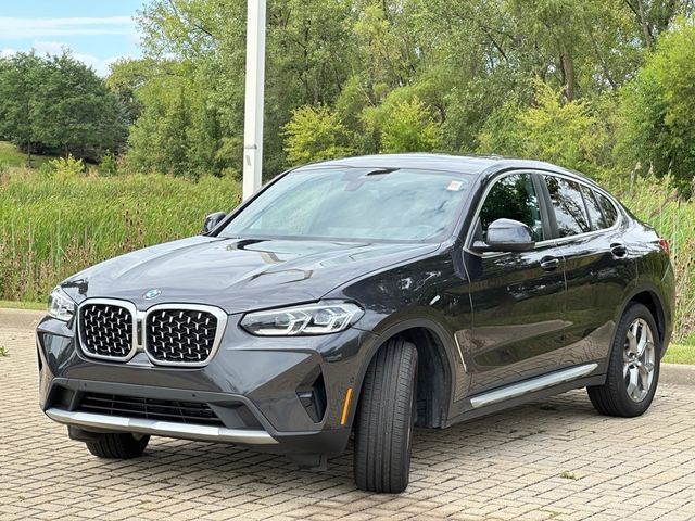 2022 BMW X4 xDrive30i