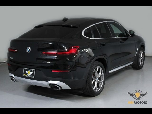 2022 BMW X4 xDrive30i