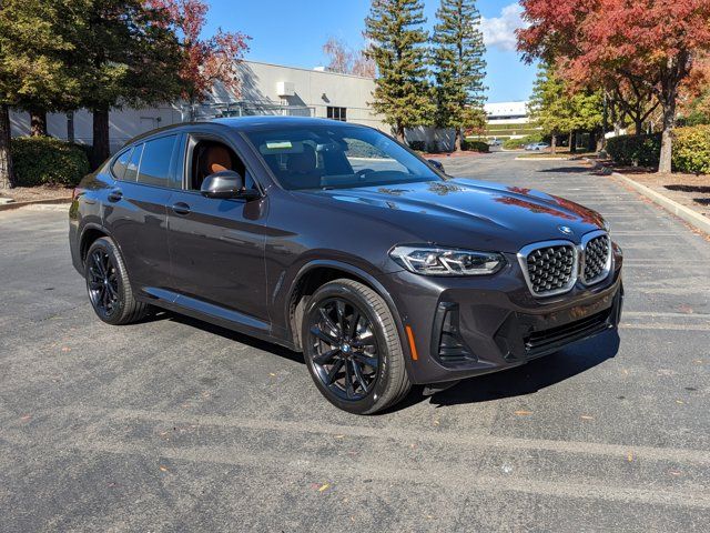 2022 BMW X4 xDrive30i