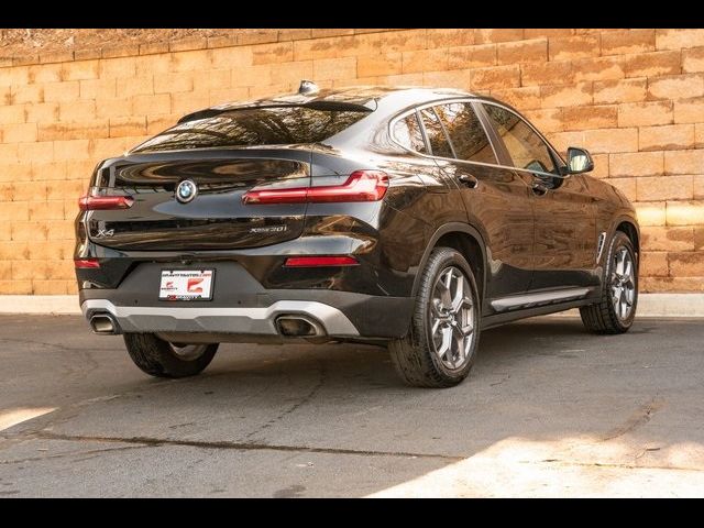 2022 BMW X4 xDrive30i