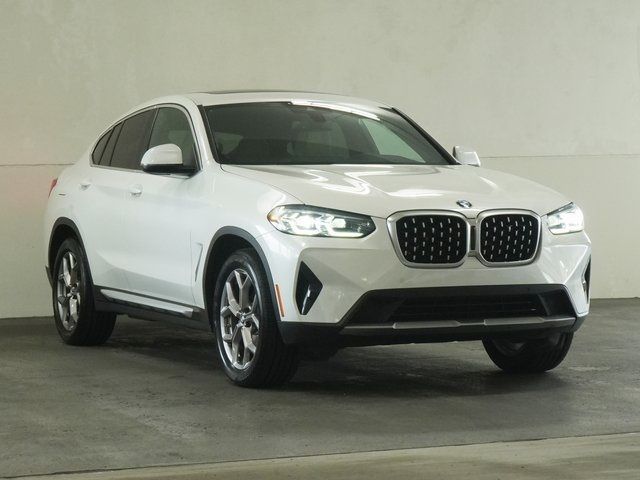 2022 BMW X4 xDrive30i