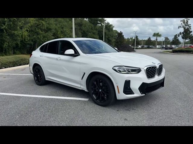 2022 BMW X4 xDrive30i