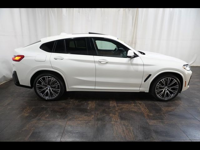 2022 BMW X4 xDrive30i