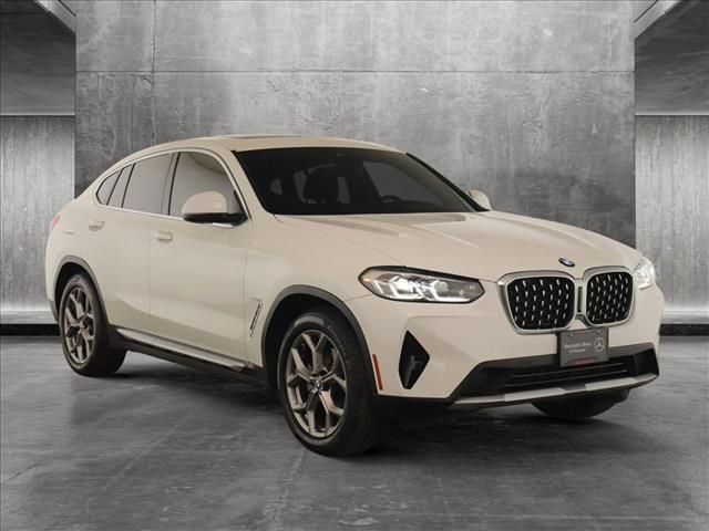 2022 BMW X4 xDrive30i