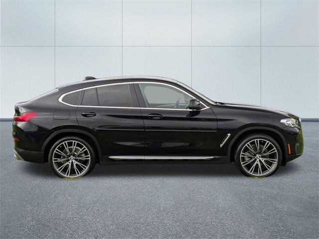 2022 BMW X4 xDrive30i