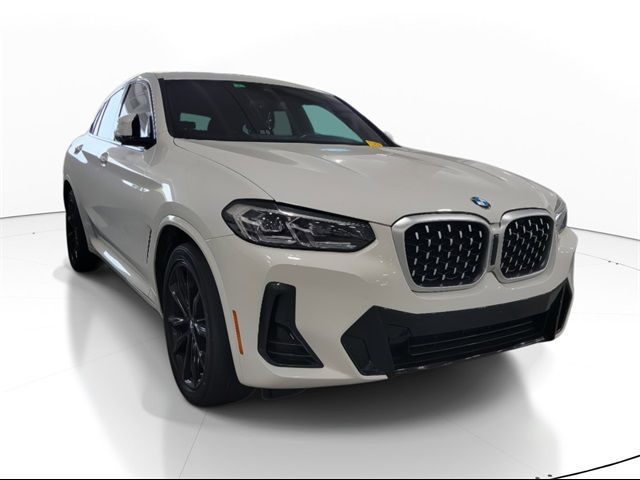 2022 BMW X4 xDrive30i