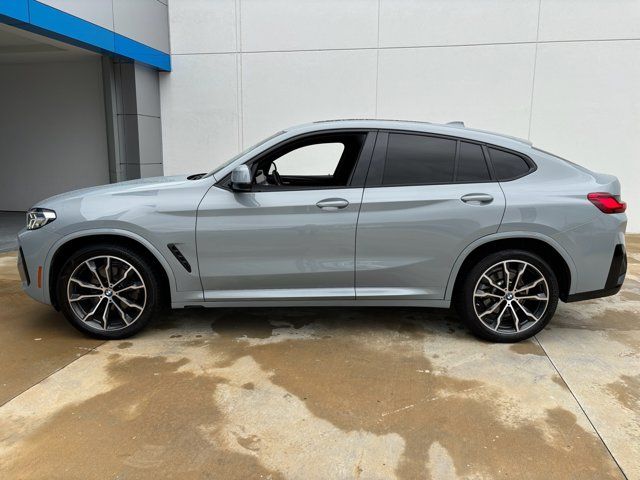 2022 BMW X4 xDrive30i