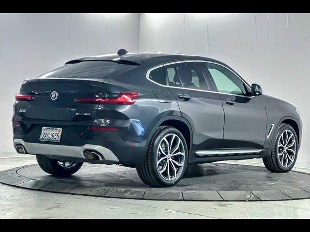 2022 BMW X4 xDrive30i