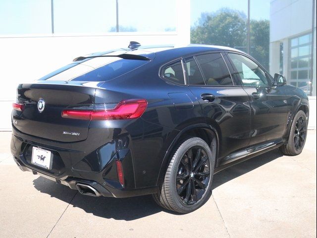 2022 BMW X4 xDrive30i