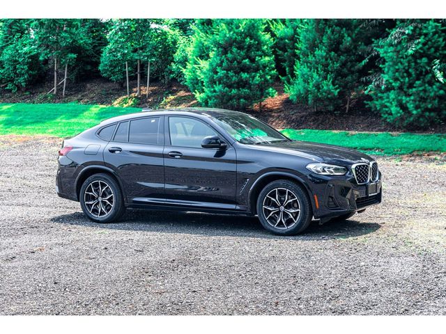 2022 BMW X4 xDrive30i