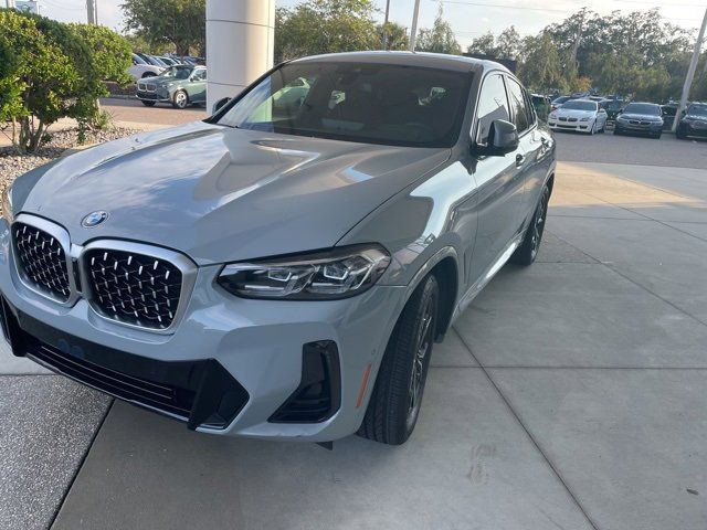 2022 BMW X4 xDrive30i