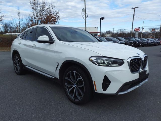 2022 BMW X4 xDrive30i