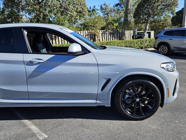 2022 BMW X4 xDrive30i