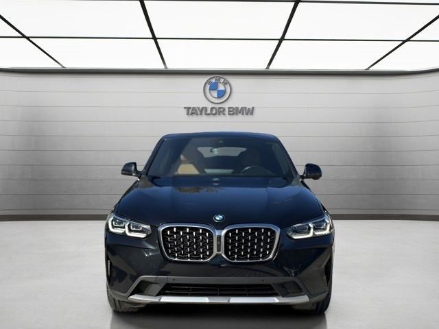 2022 BMW X4 xDrive30i