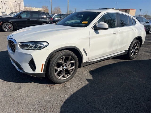 2022 BMW X4 xDrive30i