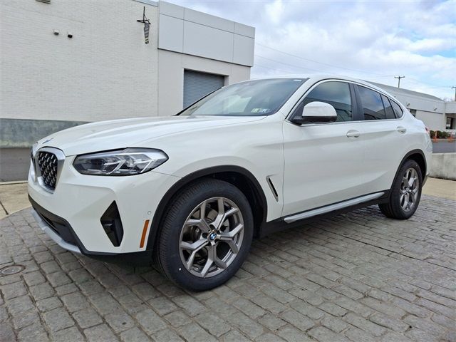 2022 BMW X4 xDrive30i