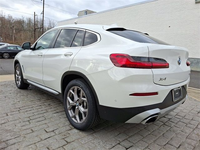 2022 BMW X4 xDrive30i