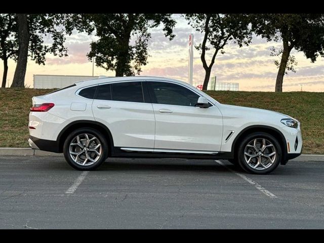 2022 BMW X4 xDrive30i