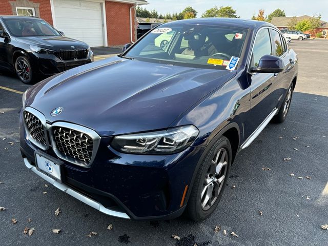 2022 BMW X4 xDrive30i