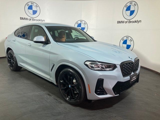 2022 BMW X4 xDrive30i